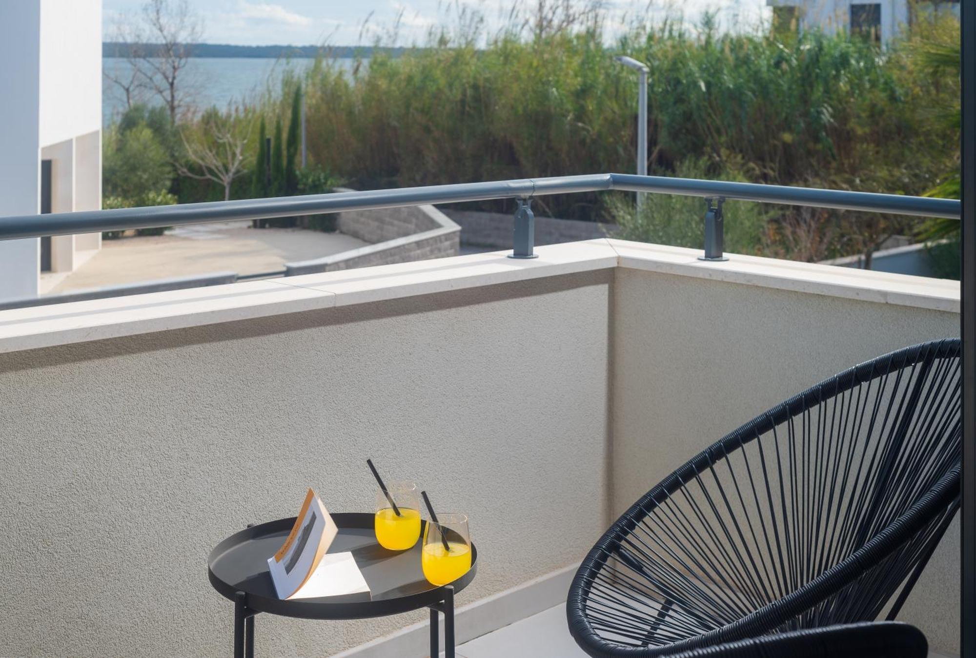 Villa Roca With Heated Pool And Sauna Privlaka (Zadar) Exterior foto