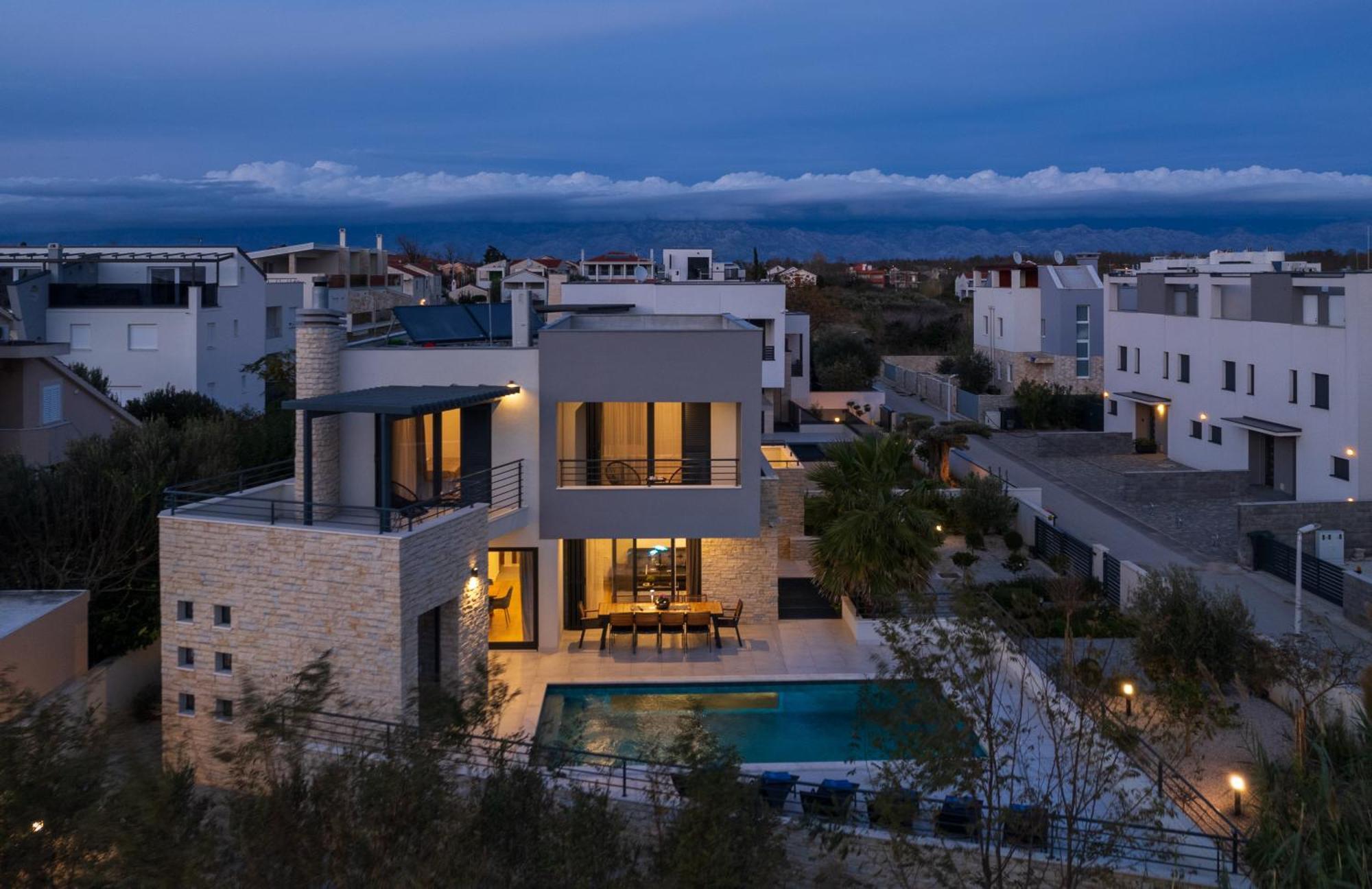 Villa Roca With Heated Pool And Sauna Privlaka (Zadar) Exterior foto