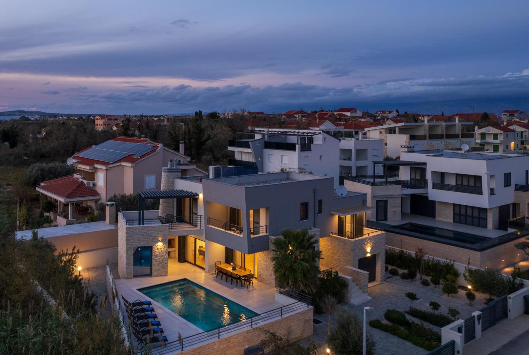 Villa Roca With Heated Pool And Sauna Privlaka (Zadar) Exterior foto